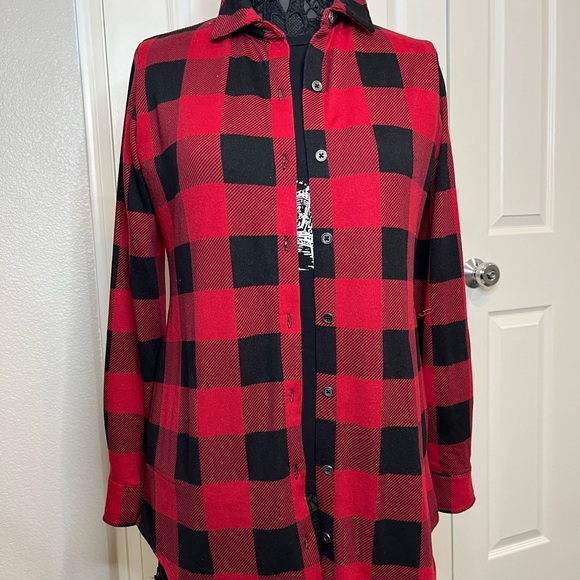 Denim&Co. Buffalo plaid, button down tunic with pockets. Size XXS - Picture 6 of 8